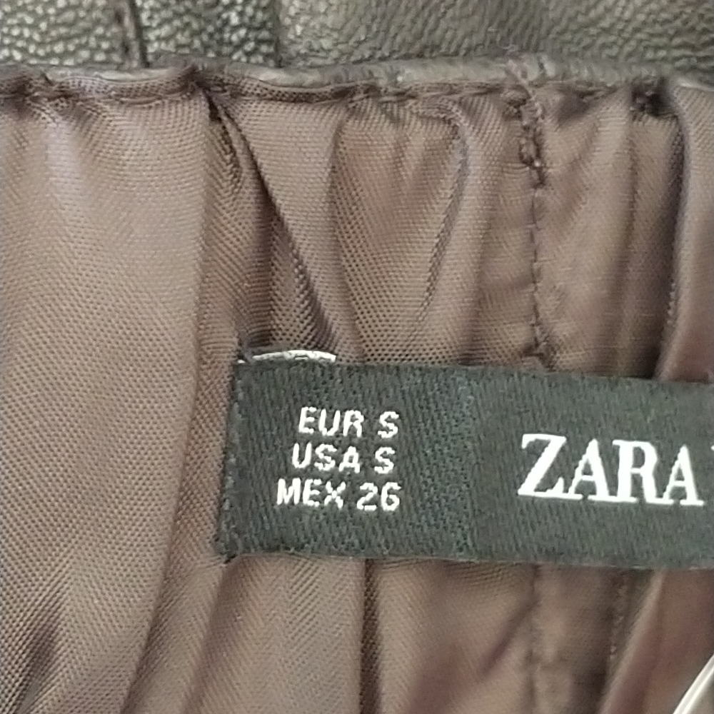 Zara Faux Leather Skirt - Picture 3 of 8